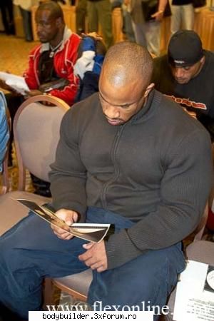 Victor Martinez - Conferinta de presa Olympia 2004 - Culturisti straini