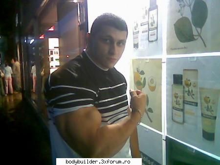 hugemusclexxl (10) - Profile personale